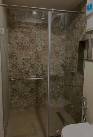 Bathroom in 3 BHK Builder Floor at Safdarjung Enclave – for Rent