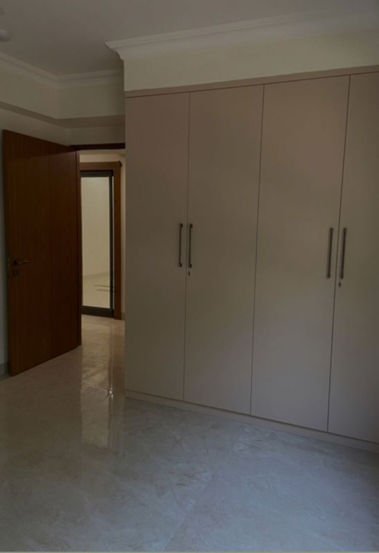 Room, safdarjung enclave 3 Bedroom 500 Sq.Yd. Builder Floor In Safdarjung Enclave Delhi 10028263