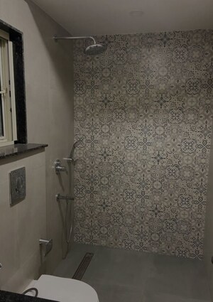 Bathroom in 3 BHK Builder Floor at Safdarjung Enclave – for Rent