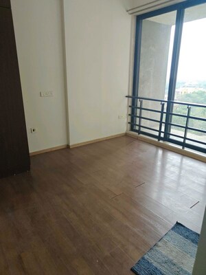 Room in 3 BHK Apartment at Lodha Aria, Parel – for Rent