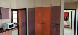 Furnished Amenities in 3 BHK Apartment at Thaltej – for Rent