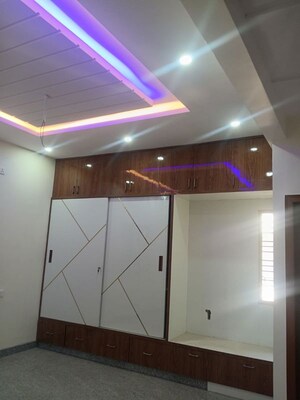 Furnished Amenities in 5 BHK Independent House at Vidyaranyapura – for Sale