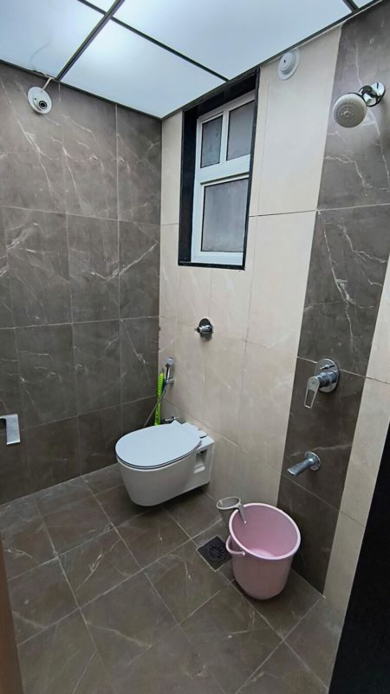 Bathroom, vilas-javdekar-yashone-eternitee 3 Bedroom 1109 Sq.Ft. Apartment In Hinjewadi Pune 10028350