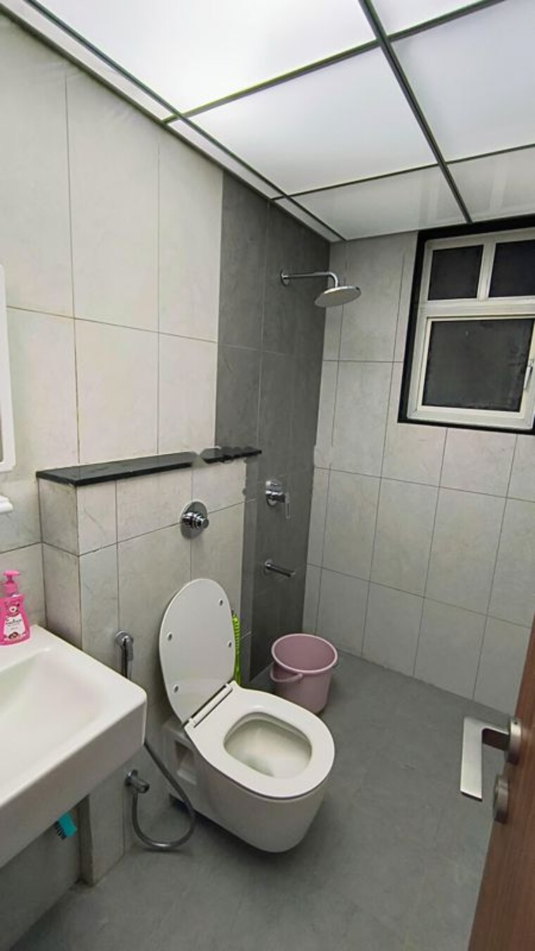 Bathroom, vilas-javdekar-yashone-eternitee 3 Bedroom 1109 Sq.Ft. Apartment In Hinjewadi Pune 10028350