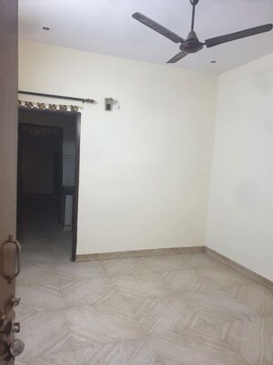 Room in 2 BHK Independent House at Sector 16 – for Rent