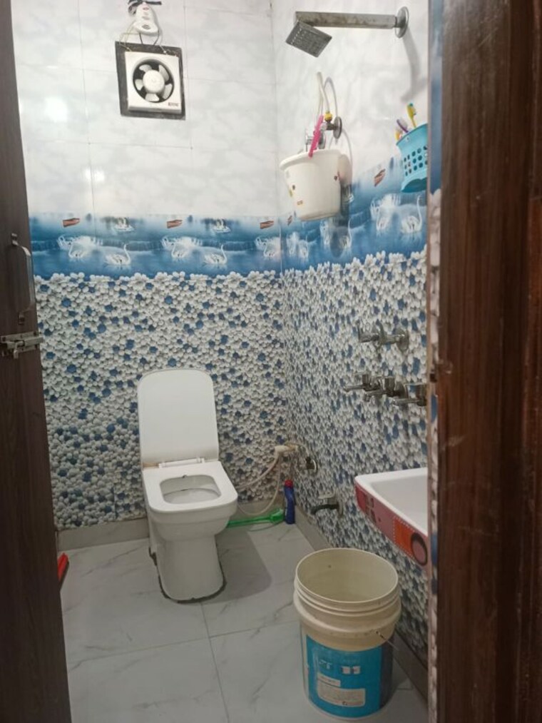 Bathroom, burari 2 Bedroom 450 Sq.Ft. Builder Floor In Burari Delhi 10028340