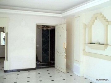 Room in 5 BHK Penthouse at Mutha Hermes Drome Phase I, Viman Nagar – for Rent