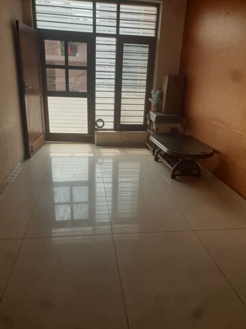 2 BHK Independent House For Rent in Sector 16