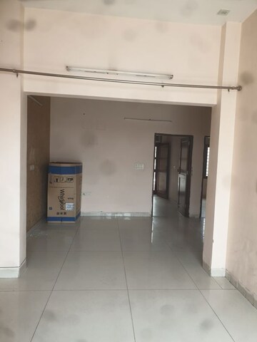Room in 2 BHK Independent House at Sector 16 – for Rent