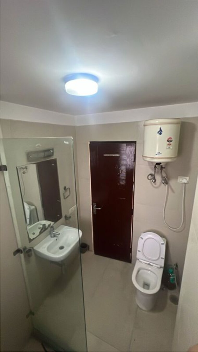 Bathroom, mapsko-royale-ville 3 Bedroom 1790 Sq.Ft. Apartment In Sector 82 Gurgaon 10028396