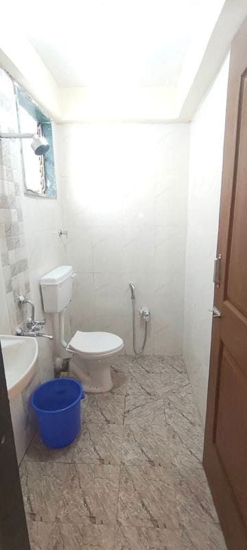 Bathroom in 1 BHK Apartment at Conwood Astoria, Goregaon East – for Rent