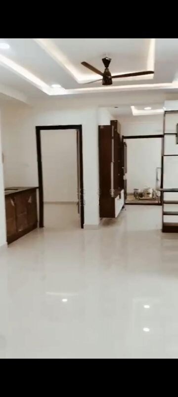 Room in 3 BHK Apartment at Aditya Capitol Heights, Hi Tech City – for Rent