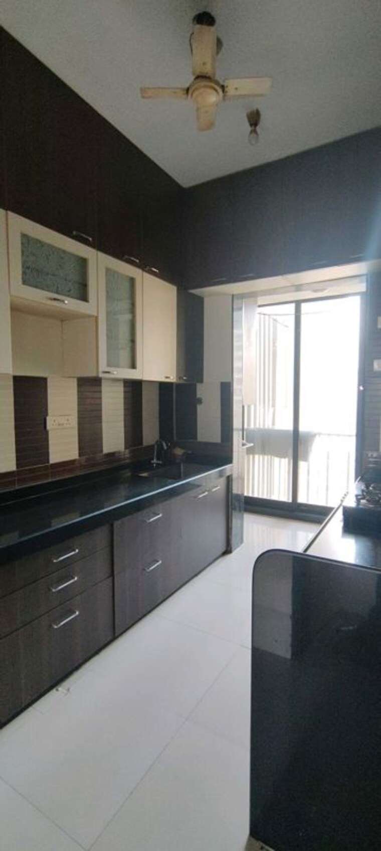 Kitchen, lodha-aria 3 Bedroom 1500 Sq.Ft. Apartment In Parel Mumbai 10028314