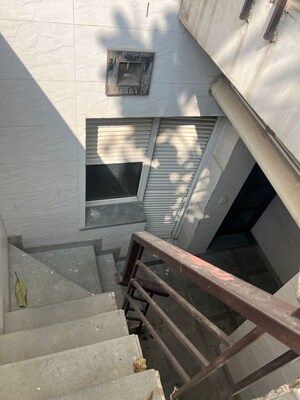 Staircase in 3 BHK Villa at Vipul Tatvam Villas, Sector 48 – for Rent