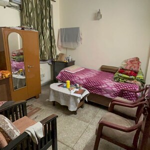 1 BHK Builder Floor For Rent in Amrit Nagar