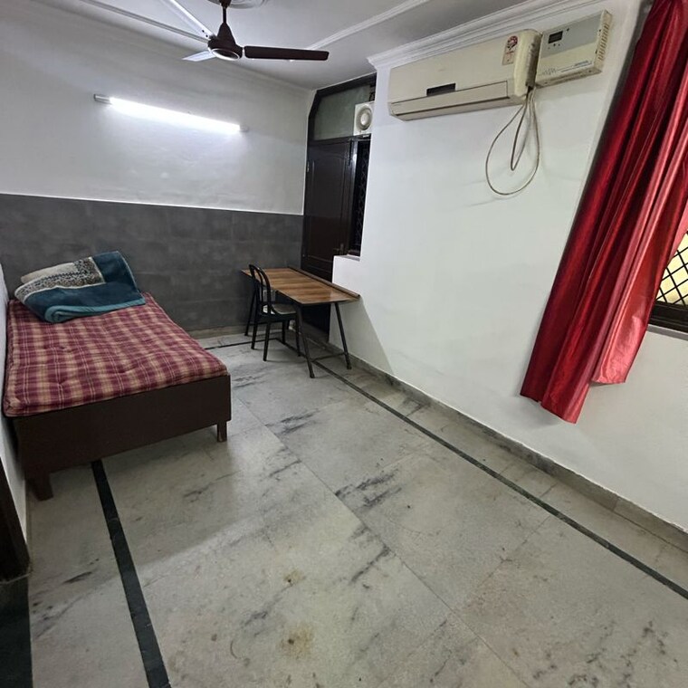 Kitchen, amrit nagar 1 Bedroom 450 Sq.Ft. Builder Floor In Amrit Nagar Delhi 10028461