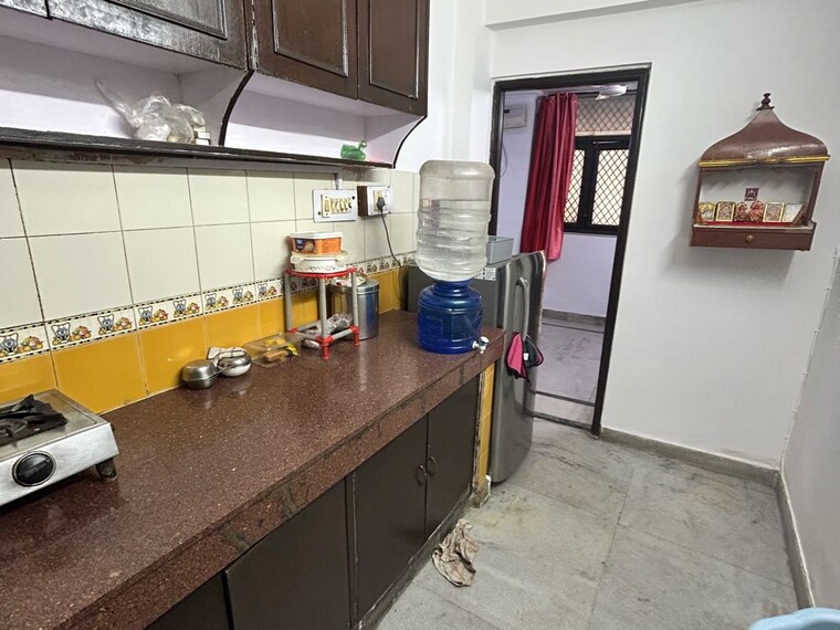 Kitchen, amrit nagar 1 Bedroom 450 Sq.Ft. Builder Floor In Amrit Nagar Delhi 10028461