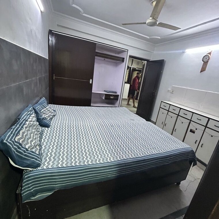 Room, amrit nagar 1 Bedroom 450 Sq.Ft. Builder Floor In Amrit Nagar Delhi 10028461