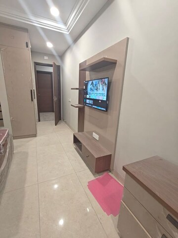 Studio Builder Floor For Rent in Sector 45