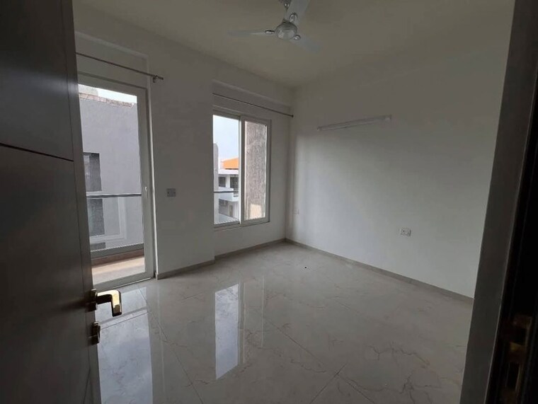 Room, smart-world-orchard 3 Bedroom 1630 Sq.Ft. Apartment In Sector 61 Gurgaon 10028472