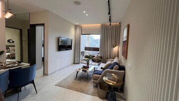 2 BHK Apartment For Sale in Chandak Highscape City, Chembur