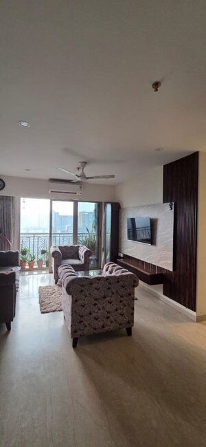 Living Room in 5 BHK Apartment at Supreme Elenor, Chembur – for Sale