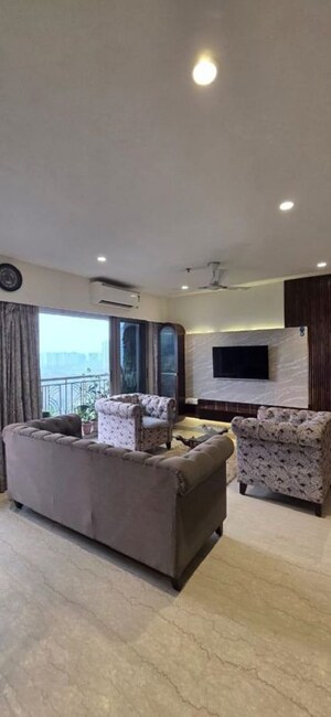 Living Room in 5 BHK Apartment at Supreme Elenor, Chembur – for Sale