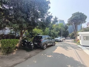  Plot For Sale in Huda Market, Sector 31