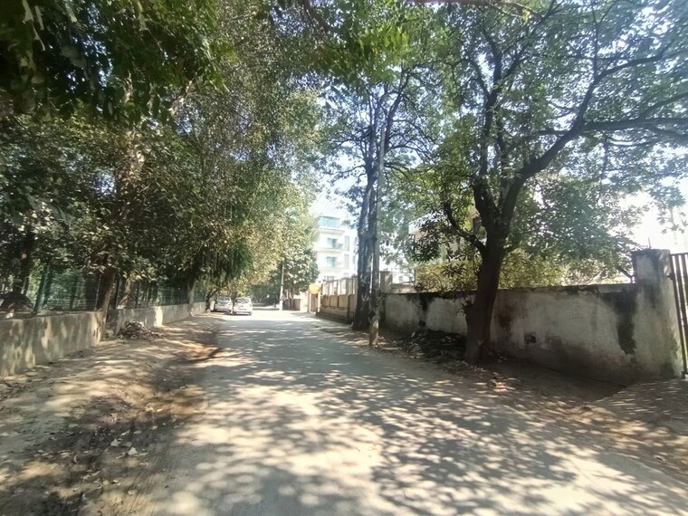 Exterior View, huda-market  750 Sq.Yd. Plot In Sector 31 Gurgaon 10028491