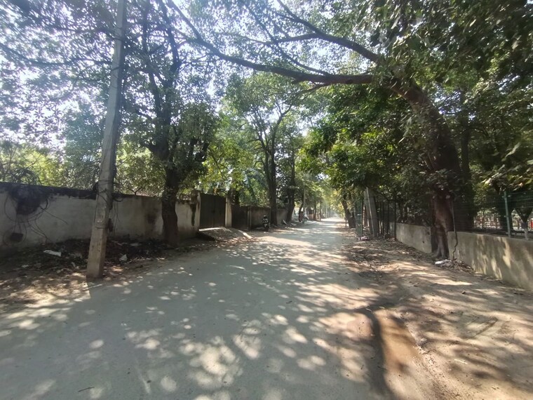 Exterior View, huda-market  750 Sq.Yd. Plot In Sector 31 Gurgaon 10028491