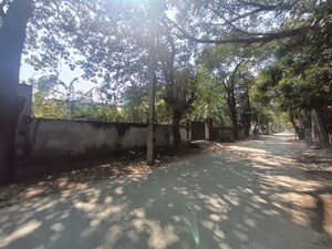  Plot – Exterior View View at Huda Market, Sector 31 - for Sale