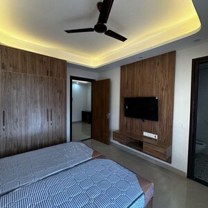 Bedroom in 1 BHK Builder Floor at Sector 43 – for Rent