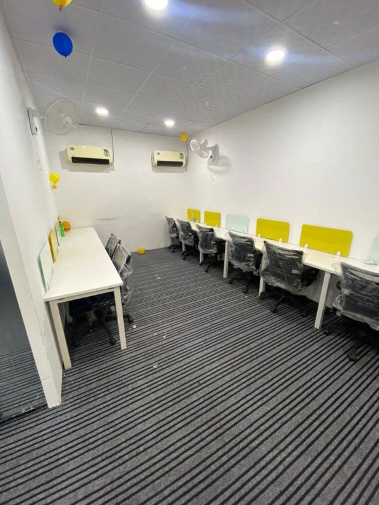 Team Area, sector 63 Commercial Office Space 670 Sq.Ft. In Sector 63 Noida 10028522