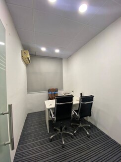 Office Space For Rent in Sector 63