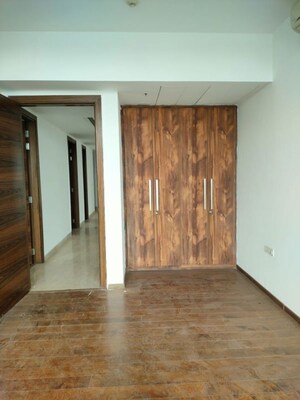 Room in 4 BHK Apartment at M3M Latitude, Sector 65 – for Rent
