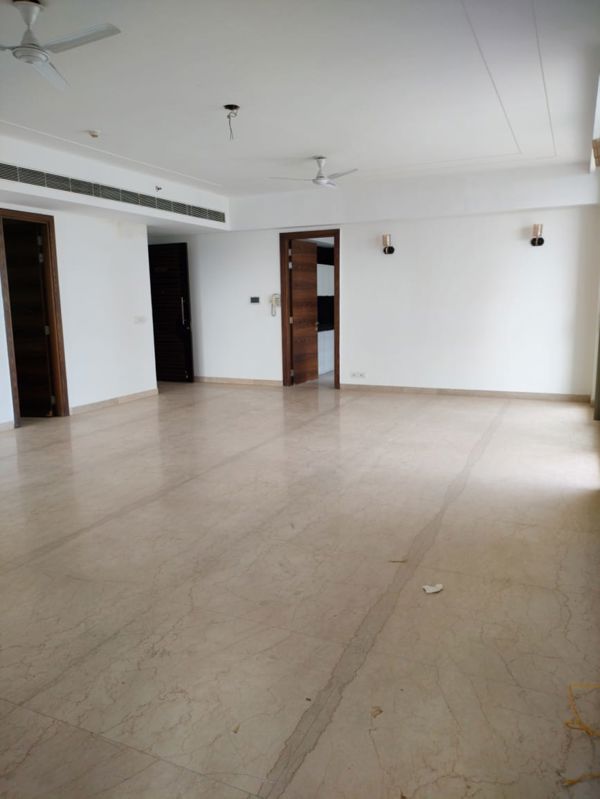 4 BHK + Pooja Room,Servant Room Apartment For Rent in M3M Latitude