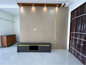 Room in 3 BHK Apartment at Hallmark Treasor, Narsingi – for Rent