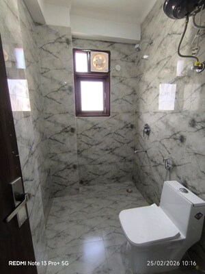 Bathroom in 1 BHK Apartment at Saket – for Rent