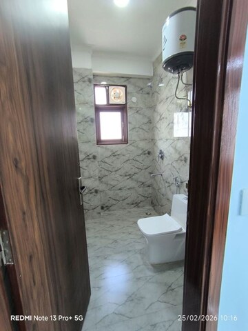 Attached Bathroom in 1 BHK Apartment at Saket – for Rent