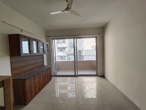 Room in 3 BHK Apartment at K Raheja Corp Vistas, Nacharam – for Rent