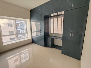 Room in 3 BHK Apartment at K Raheja Corp Vistas, Nacharam – for Rent