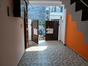 Bedroom in 2 BHK Independent House at Gomti Nagar – for Rent