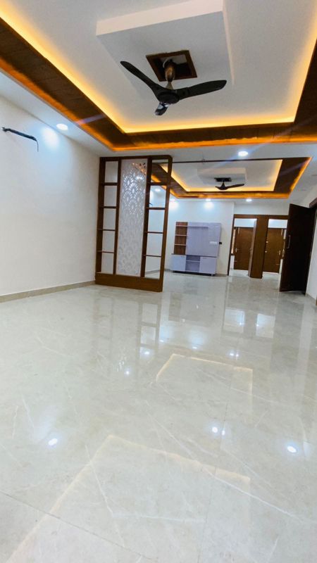 3 BHK + Pooja Room,Study Room 180 Sq.Yd. Builder Floor in Amolik Aster Woods