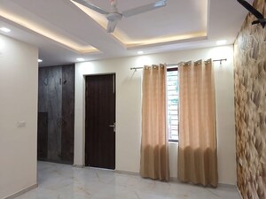 Building Lobby in 3 BHK Builder Floor at Puri Kohinoor, Sector 89 – for Sale