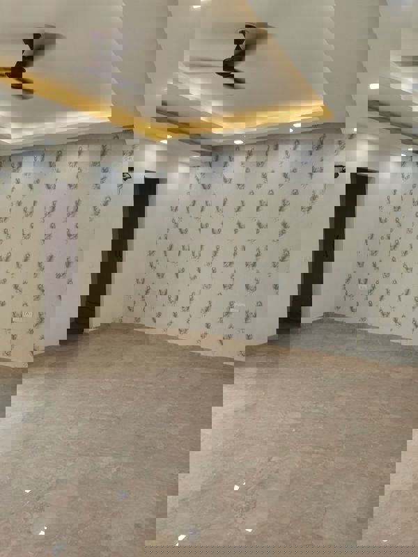 3 BHK + Pooja Room,Servant Room,Study Room Builder Floor For Sale in BPTP Parkland Pride