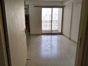 Room in 3 BHK Apartment at Bestech Park View Sanskruti, Sector 92 – for Rent