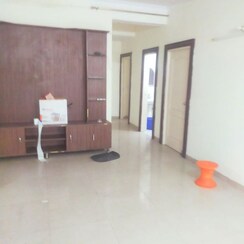2 BHK + Study Room Apartment For Rent in River View Arcade