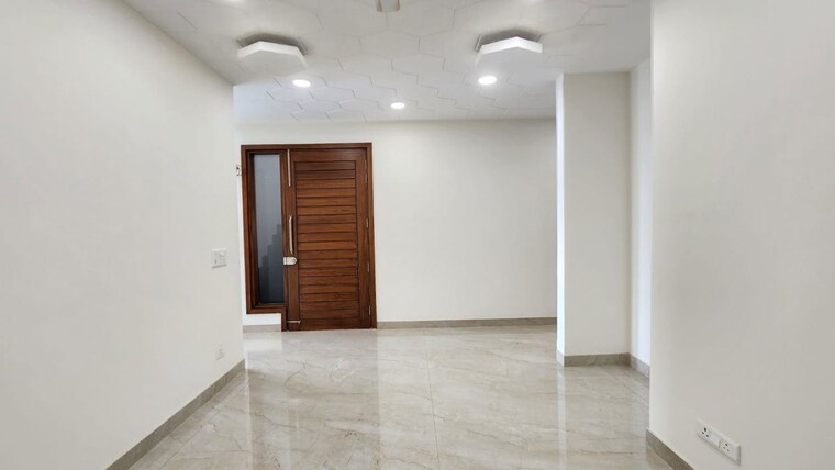 Room, bp-homes 4 Bedroom 250 Sq.Yd. Builder Floor In Sector 85 Faridabad 9916445