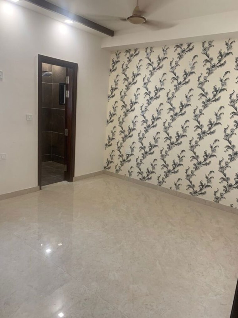 Room, bp-homes 4 Bedroom 250 Sq.Yd. Builder Floor In Sector 85 Faridabad 9915996