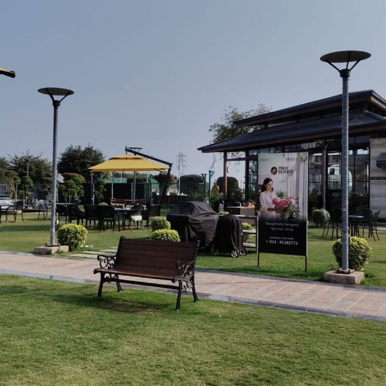 Gym, breez-flora-avenue-33 3 Bedroom 1375 Sq.Ft. Apartment In Sohna Sector 33 Gurgaon 10028575